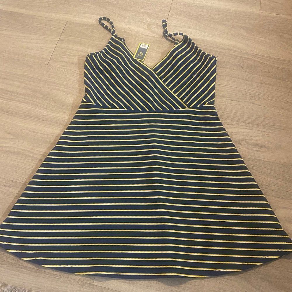 NWT Prince & Fox yellow/blue striped spaghetti strap v neck dress size medium